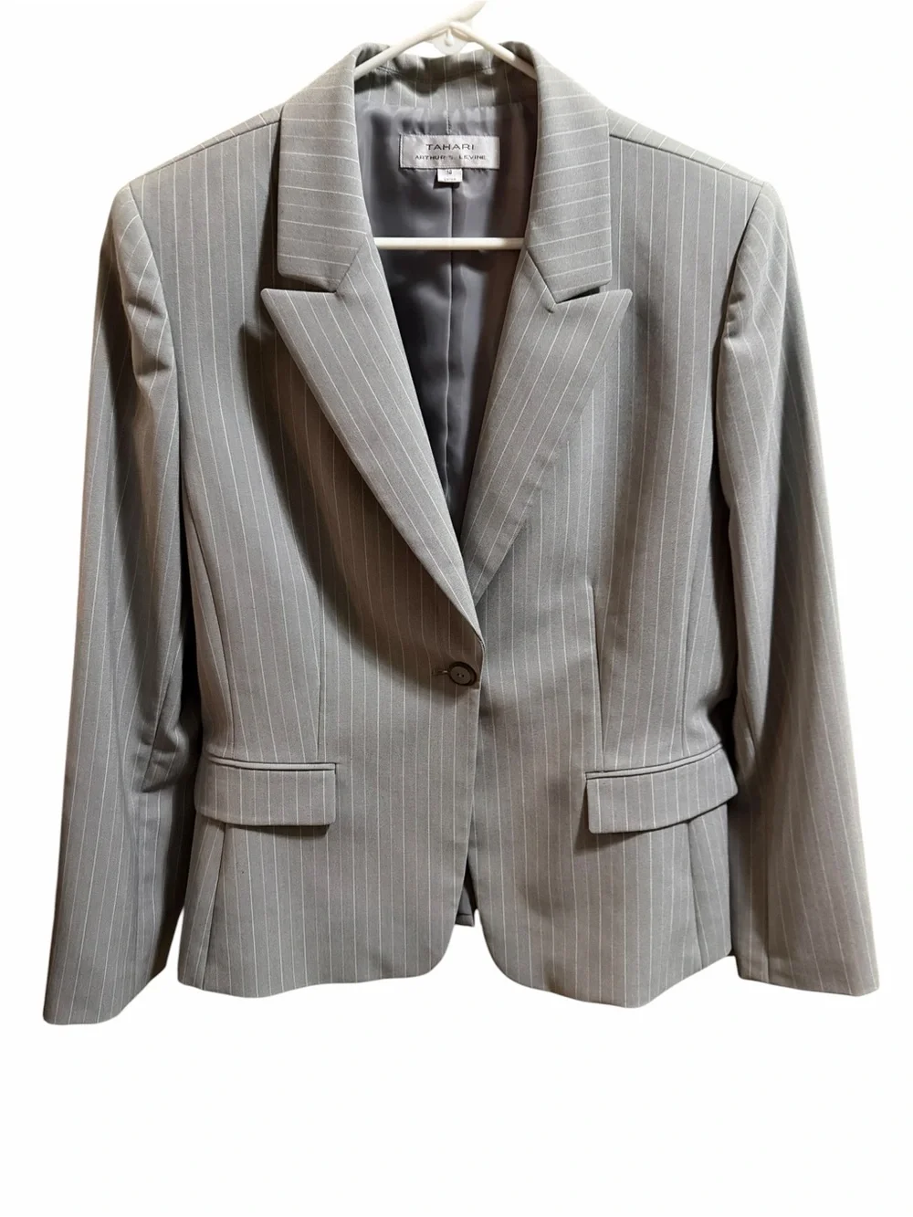 Tahari ASL Pinstripe Tailored Single-Button Blazer and slacks set size 14 new